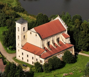 Klášter - kostel Nejsvětější Trojice