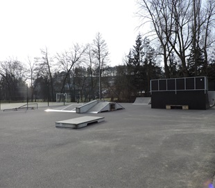 Skateboardové hřiště