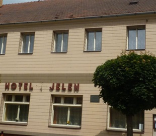 Hotel Jelen Nová Včelnice.